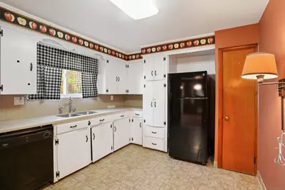 6 Windaway Road, Bethel, CT 06801 - Photo 7