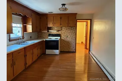 35 Butler Street, Waterbury, CT 06704 - Photo 9