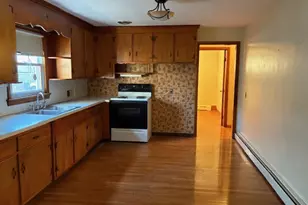 35 Butler St, Waterbury, CT 06704 - Photo 9