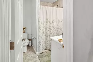 3409 Whitney Ave, Hamden, CT 06518 - Photo 15