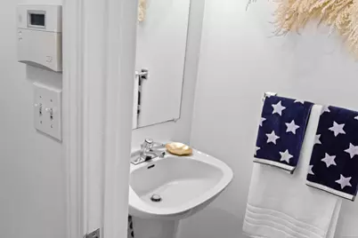 3409 Whitney Avenue #APT 1, Hamden, CT 06518 - Photo 7