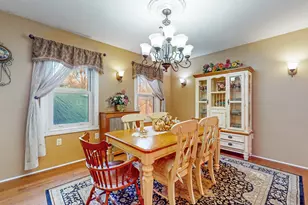 59 Elm St, Windsor Locks, CT 06096 - Photo 7