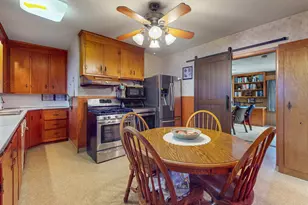 59 Elm St, Windsor Locks, CT 06096 - Photo 13