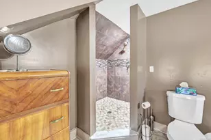 249 Hawthorne Ave, Derby, CT 06418 - Photo 31