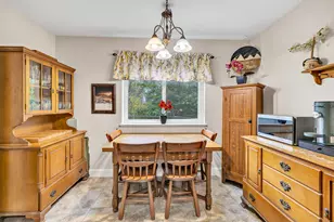 132 Country Pl, Shelton, CT 06484 - Photo 17