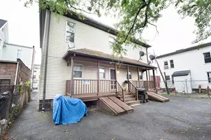 527 E Main St, Bridgeport, CT 06608 - Photo 23