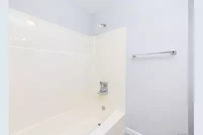 29 Harbour Village #D, Branford, CT 06405 - Photo 21