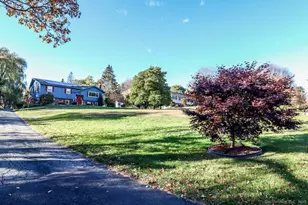 5 Monroe Dr, New Milford, CT 06776 - Photo 3