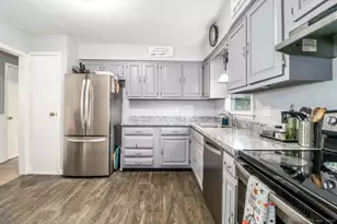 5 Monroe Dr, New Milford, CT 06776 - Photo 9