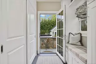 11 Old Hill Rd, Westport, CT 06880 - Photo 13