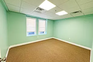 17 Elizabeth St, Derby, CT 06418 - Photo 9