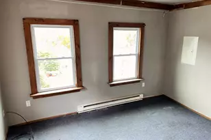 122 Willow St, Meriden, CT 06450 - Photo 9