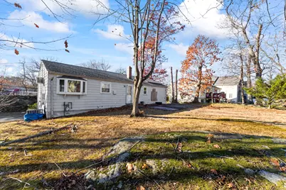 1800 Chopsey Hill Road, Bridgeport, CT 06606 - Photo 3