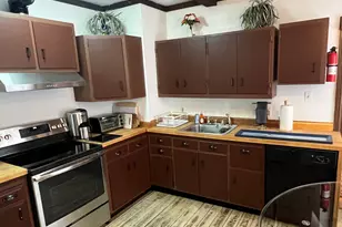 39 Pearl St, Groton, CT 06355 - Photo 9