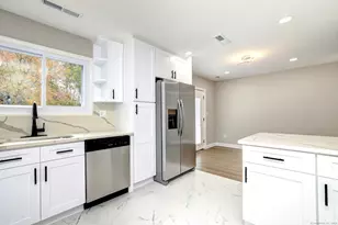 12 Linda St, West Haven, CT 06516 - Photo 17