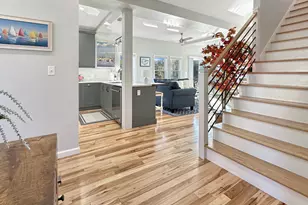 276 Niantic River Rd, Waterford, CT 06385 - Photo 11