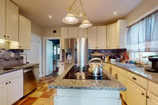 217 Tower Ave, Hartford, CT 06120 - Photo 11