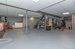 37 Two Stone Dr, Wethersfield, CT 06109 - Photo 23