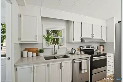 9 Crescent Park Road, Westport, CT 06880 - Photo 3