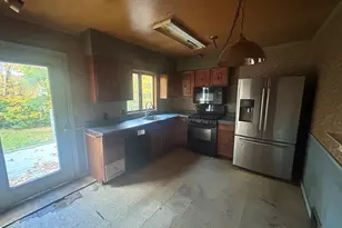 16 Deepwood Dr, Cheshire, CT 06410 - Photo 5