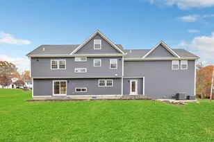 51 Tuckahoe Dr, Shelton, CT 06484 - Photo 3