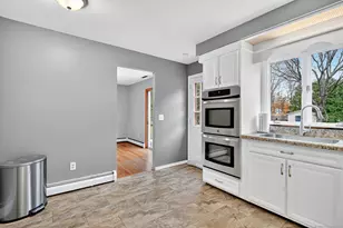 10 Oxcart Dr, Windsor, CT 06095 - Photo 15