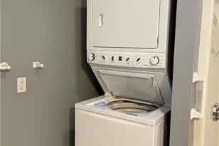 17 Heather Glen Ln, Groton, CT 06355 - Photo 9