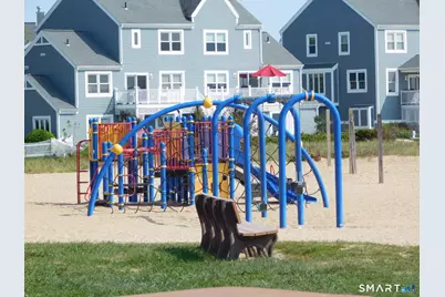 51 1st Avenue, East Haven, CT 06512 - Photo 23