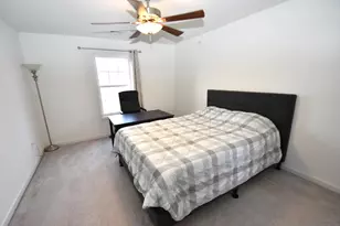 501 Old Village Cir, Windsor, CT 06095 - Photo 7