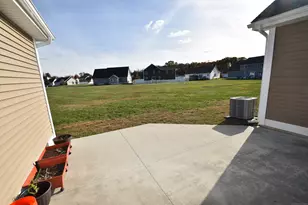 501 Old Village Cir, Windsor, CT 06095 - Photo 15