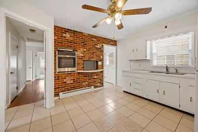 40 Macarthur Drive, Hamden, CT 06518 - Photo 9