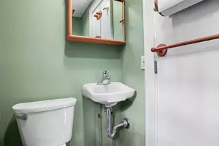 90 Heloise St, Hamden, CT 06517 - Photo 15