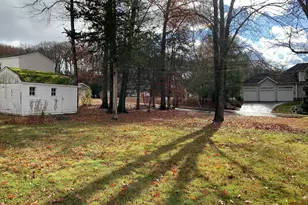 381 Chamberlain Hwy, Berlin, CT 06037 - Photo 3