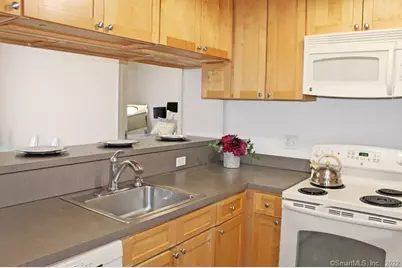 30 Crosby Street #510, Danbury, CT 06810 - Photo 3