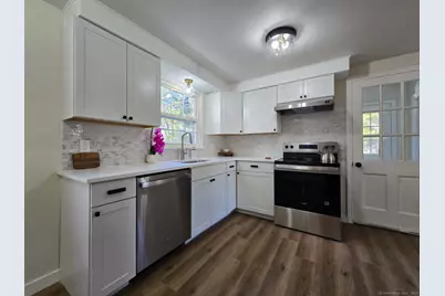 29 Courtland Avenue, Waterbury, CT 06705 - Photo 5