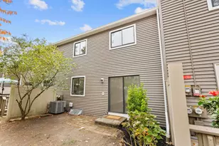 37 Orangewood W, Derby, CT 06418 - Photo 37