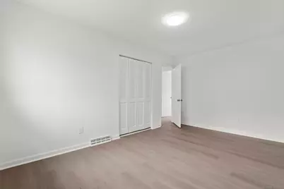 37 Orangewood West #37, Derby, CT 06418 - Photo 31