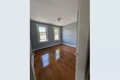 1018 Hancock Avenue #2L, Bridgeport, CT 06605 - Photo 3