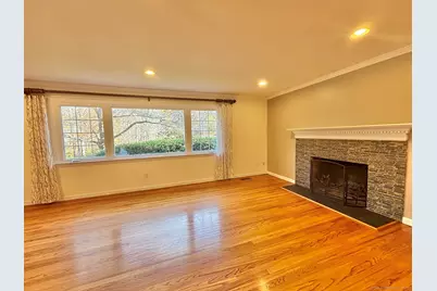 43 Kent Hills Lane, Wilton, CT 06897 - Photo 3