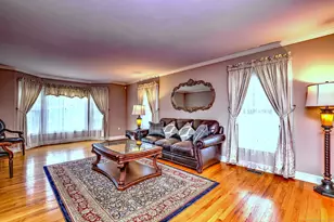 920 Green Cir, Orange, CT 06477 - Photo 11