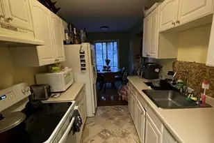 35 Woodsedge Dr, Newington, CT 06111 - Photo 7