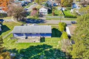 86 Bridgeview Pl, Stratford, CT 06614 - Photo 17