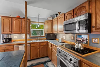 101 Pool Road, North Haven, CT 06473 - Photo 3