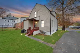 77 Harold St, Hartford, CT 06112 - Photo 29