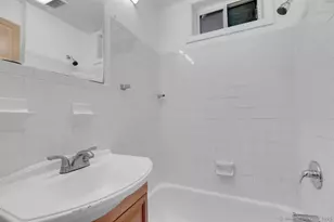 84 Dewey St, Bridgeport, CT 06605 - Photo 13