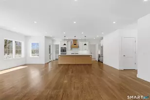 511 Den Rd, Stamford, CT 06903 - Photo 9