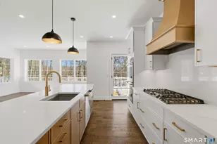 511 Den Rd, Stamford, CT 06903 - Photo 5