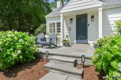 32 Spring Water Lane, New Canaan, CT 06840 - Photo 3