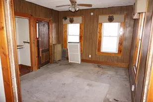 327 Orange St, Springfield, MA 01014 - Photo 7