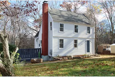 20 Carriage Dr Extension, Clinton, CT 06413 - Photo 1